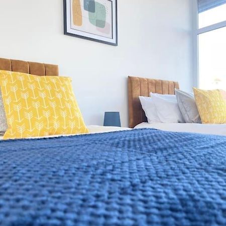 1 Bedroom Apartment - Flitwick - Contractor Friendly - Tourist Ready - Full Kitchen - Wifi - Smart Tv - Sofa Bed - Free Parking - Ideal For Short Or Long Stays Екстериор снимка