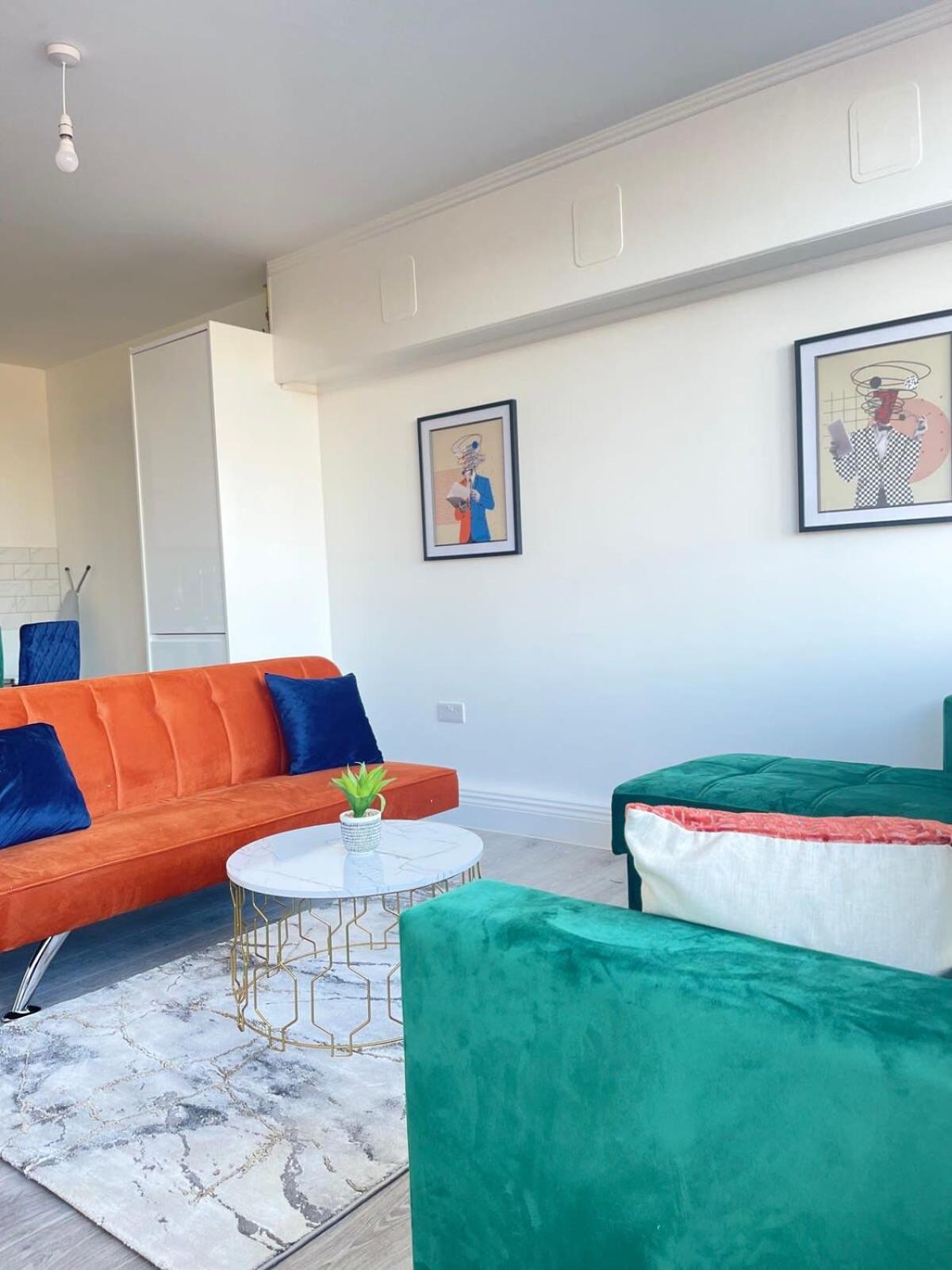 1 Bedroom Apartment - Flitwick - Contractor Friendly - Tourist Ready - Full Kitchen - Wifi - Smart Tv - Sofa Bed - Free Parking - Ideal For Short Or Long Stays Екстериор снимка