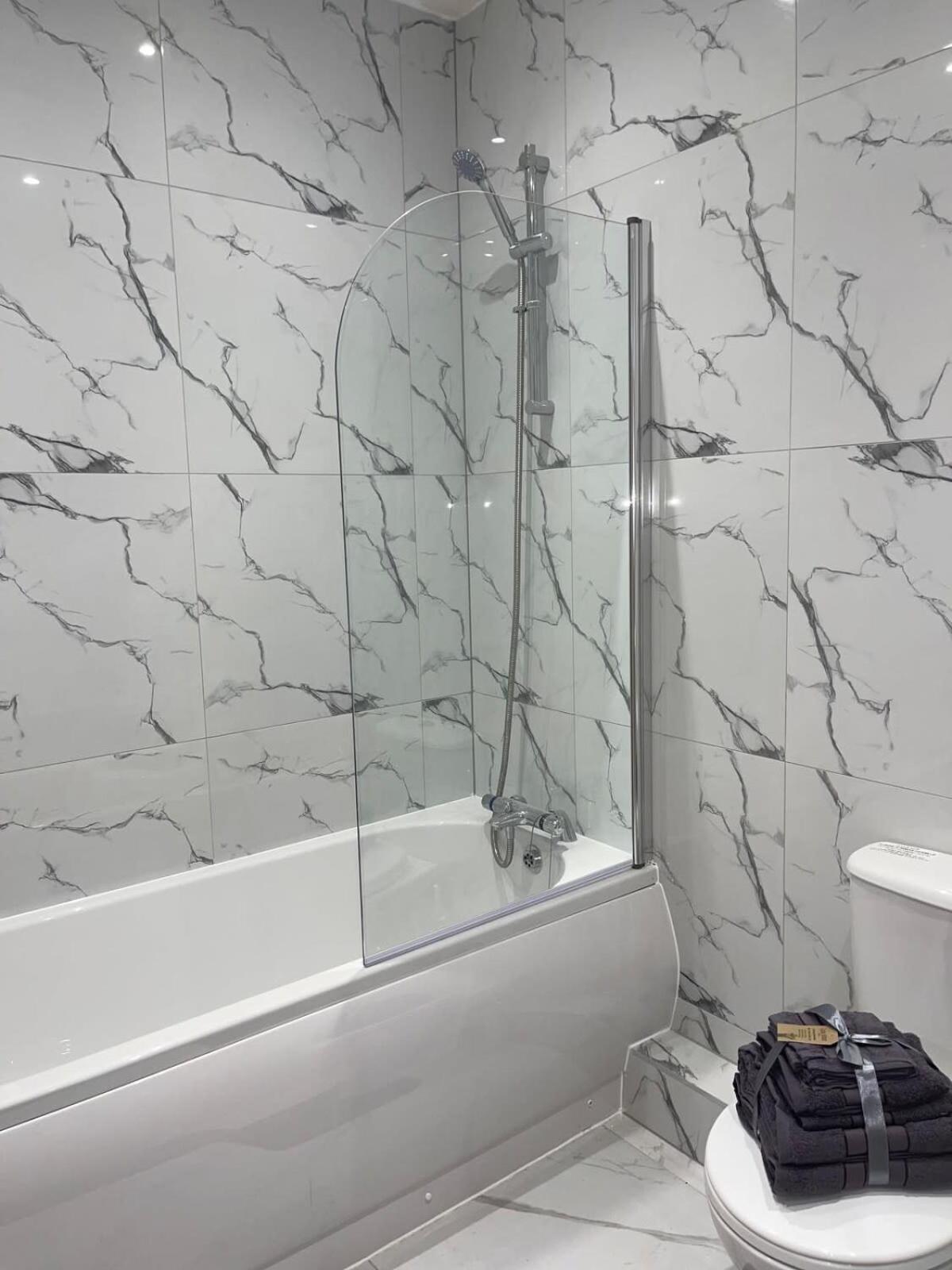 1 Bedroom Apartment - Flitwick - Contractor Friendly - Tourist Ready - Full Kitchen - Wifi - Smart Tv - Sofa Bed - Free Parking - Ideal For Short Or Long Stays Екстериор снимка