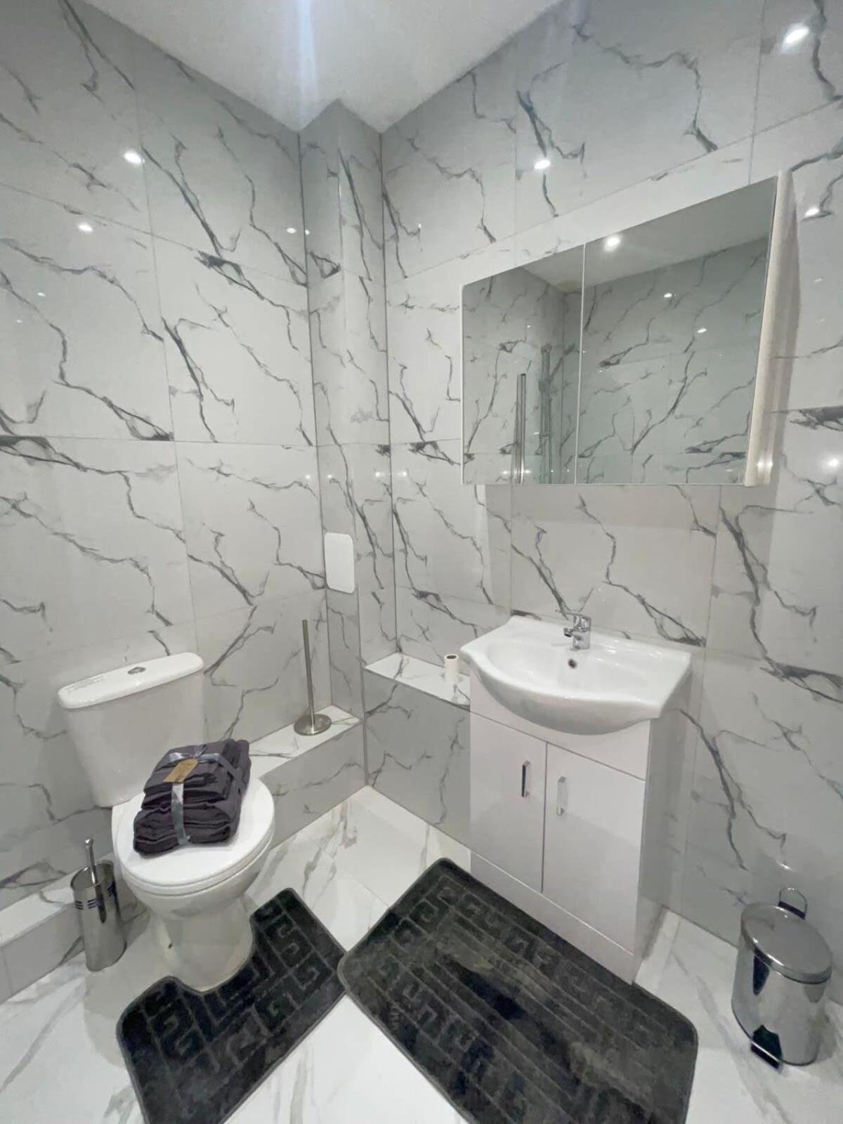 1 Bedroom Apartment - Flitwick - Contractor Friendly - Tourist Ready - Full Kitchen - Wifi - Smart Tv - Sofa Bed - Free Parking - Ideal For Short Or Long Stays Екстериор снимка